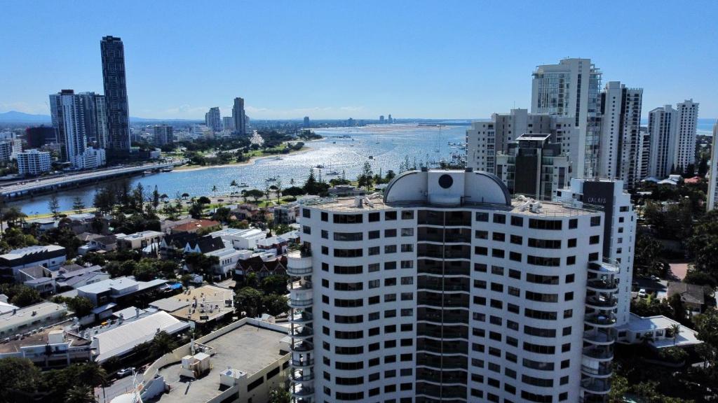 The Meriton Apartments on Main Beach