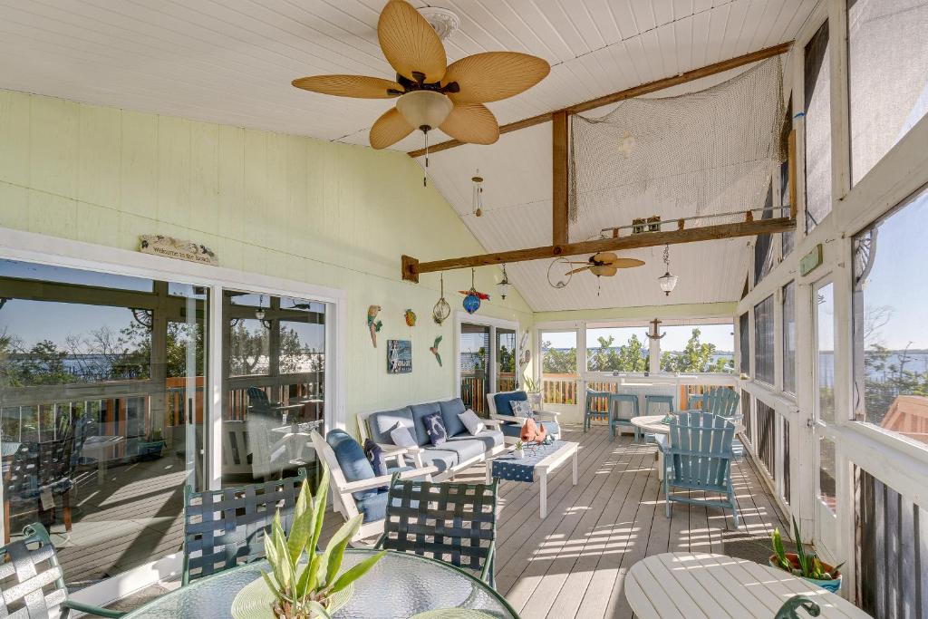 Little Gasparilla Island Paradise Walk to Beach!