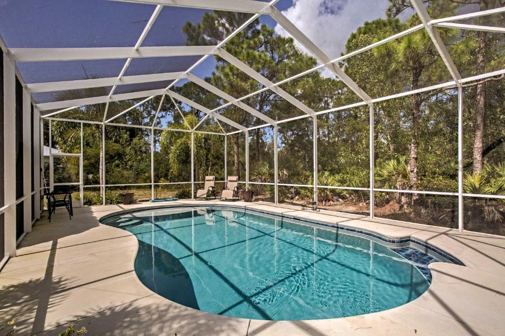 Bokeelia Cottage with Private Pool and Tiki Bar!